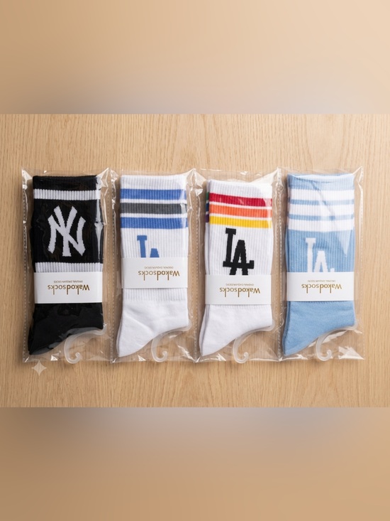 Wakodsocks Accessories - 4x WakodSocks Athletic Crew Socks bundle Blue White LA dodgers baseball)
LOT new